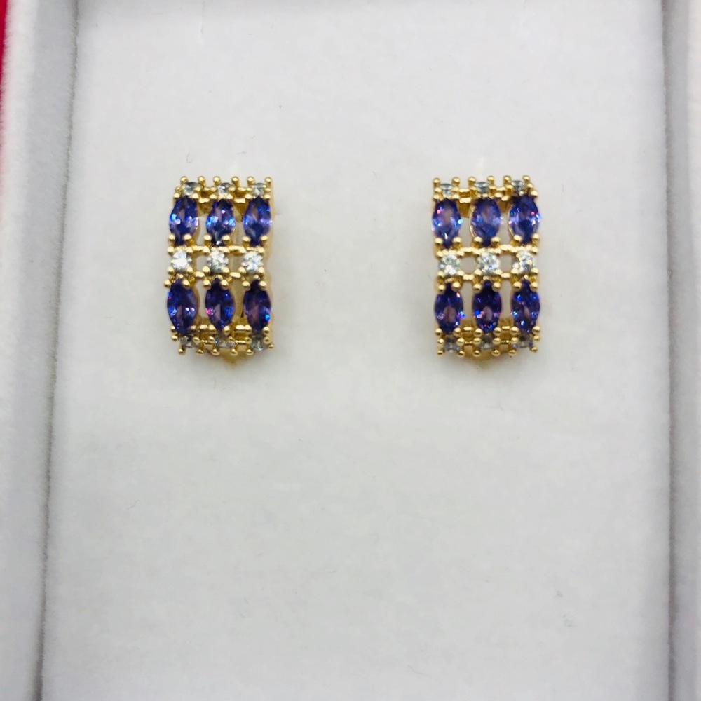 Jewelry, gold plated small hoop earrings